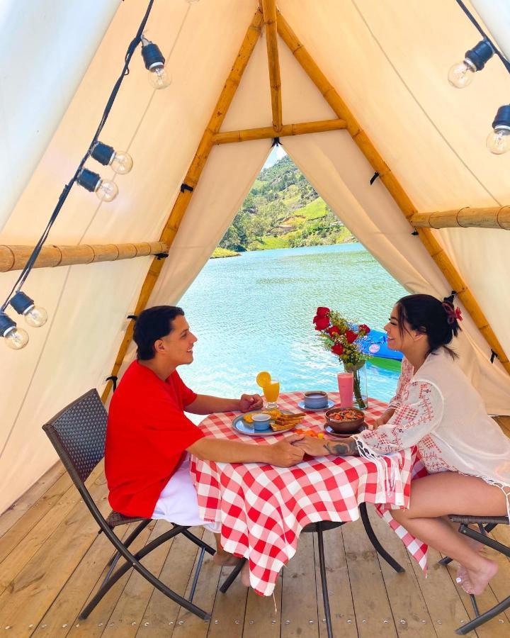 Aw Guatape Glamping Resort מראה חיצוני תמונה