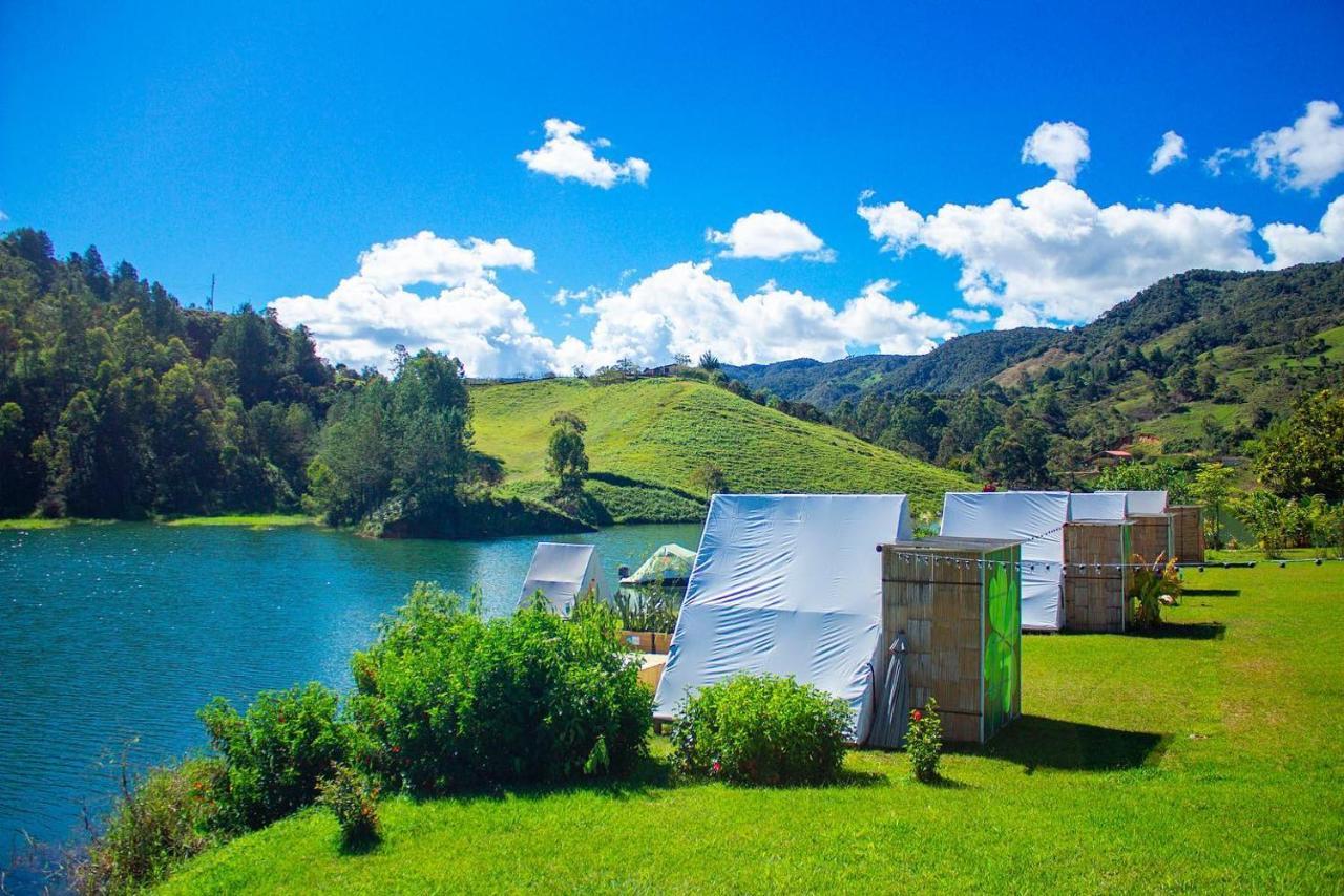 Aw Guatape Glamping Resort מראה חיצוני תמונה