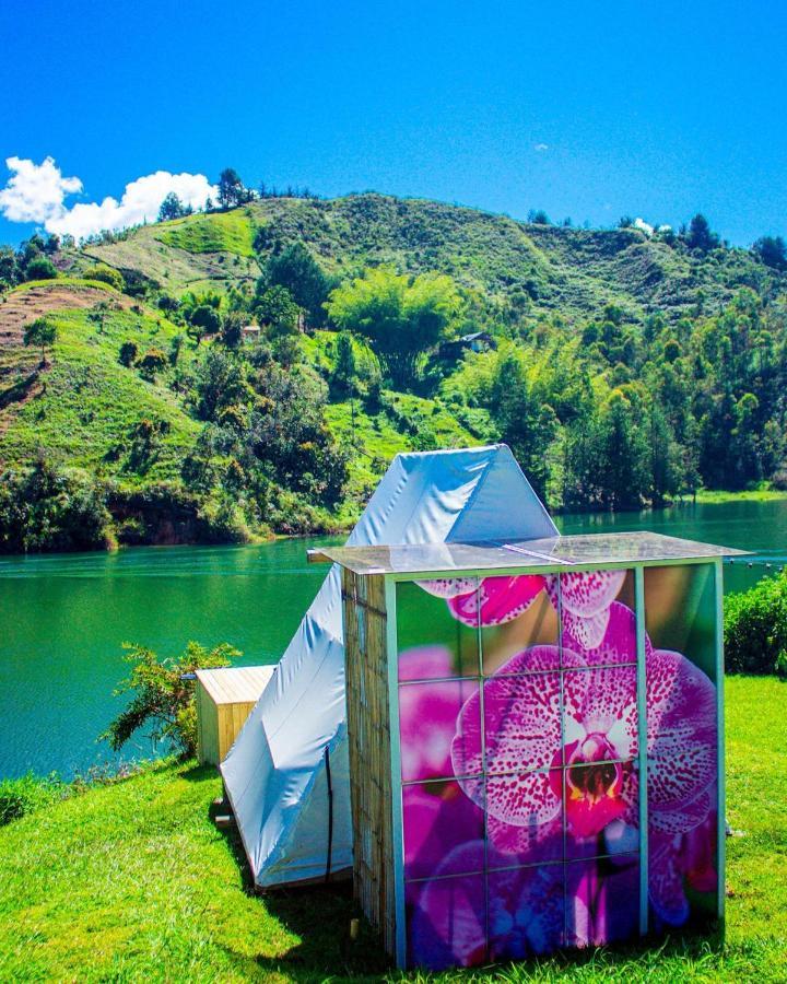 Aw Guatape Glamping Resort מראה חיצוני תמונה
